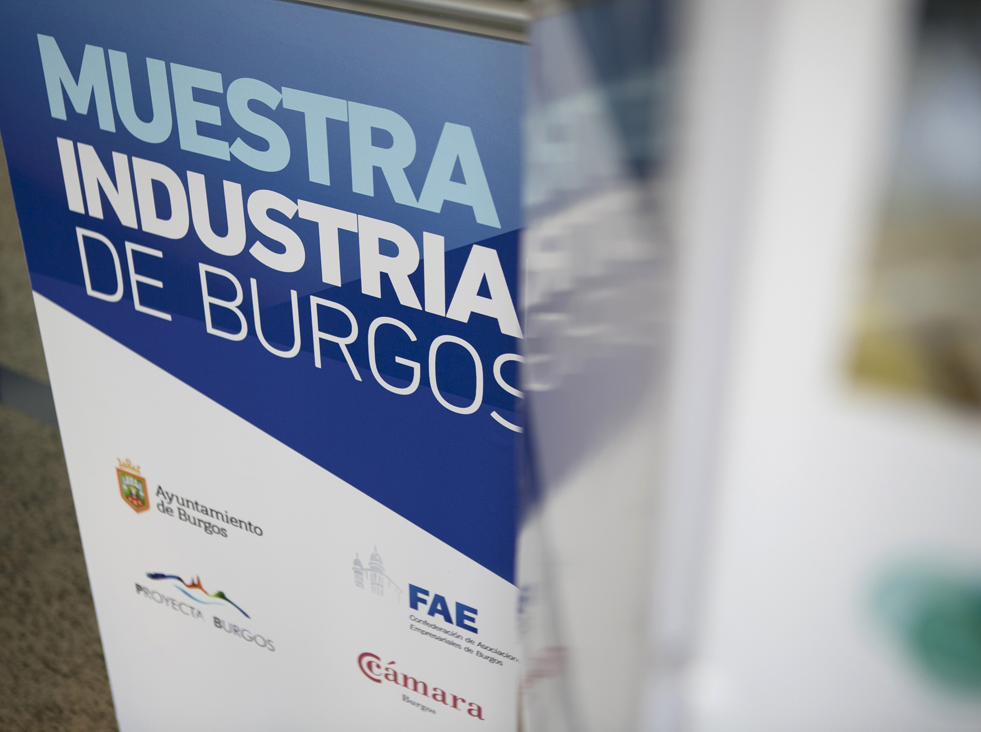 Muestra Industrial de Burgos 19/22 Noviembre 2014
Proyecto de Diseño y Gestión de o2studio Agencia de Publicidad con Sistema Constructivo en Cartón Triplo* 
